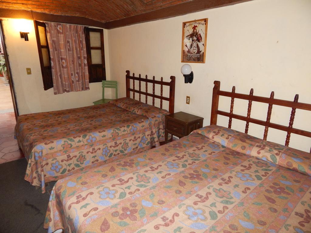 Hotel Molino Del Rey غواناخواتو الغرفة الصورة